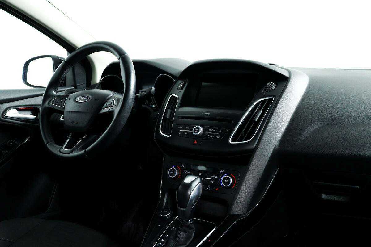 Купить Ford Focus с пробегом. Фото: #8