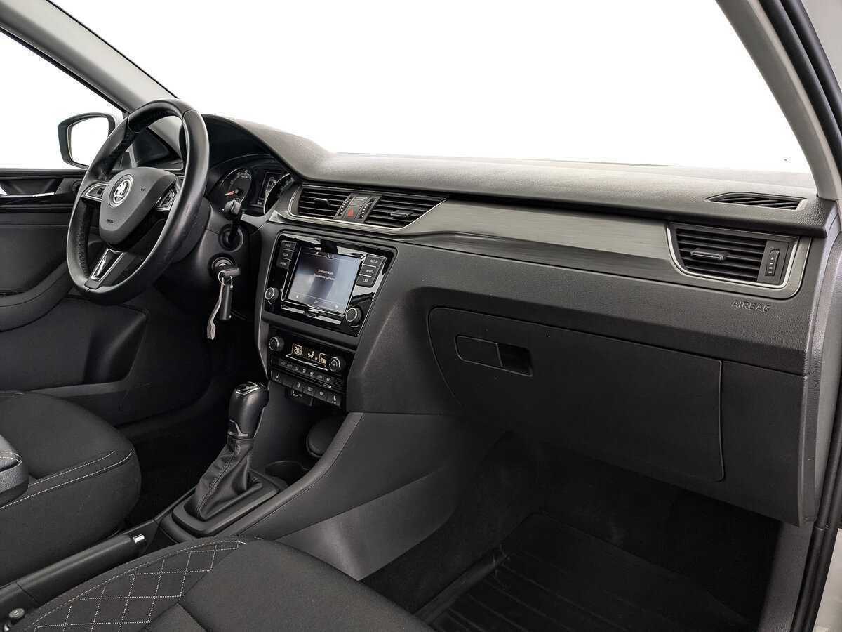 Купить Skoda Rapid с пробегом. Фото: #8