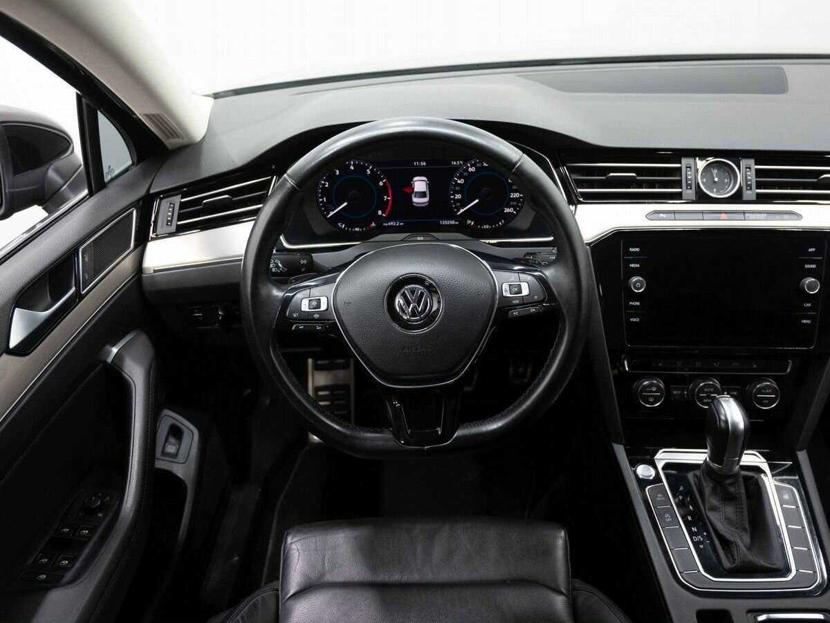 Купить Volkswagen Passat с пробегом. Фото: #12