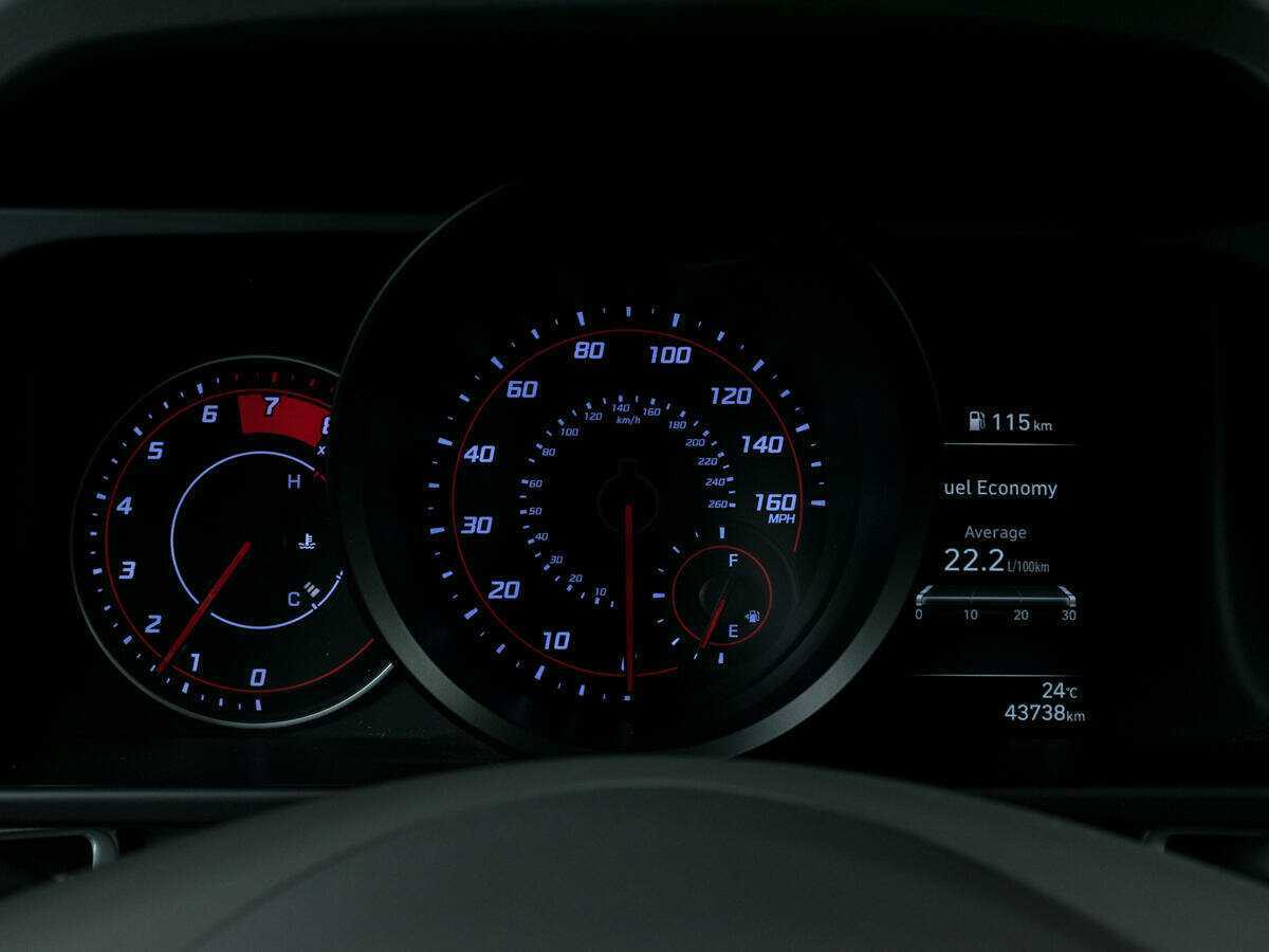 Купить Hyundai Elantra с пробегом. Фото: #10