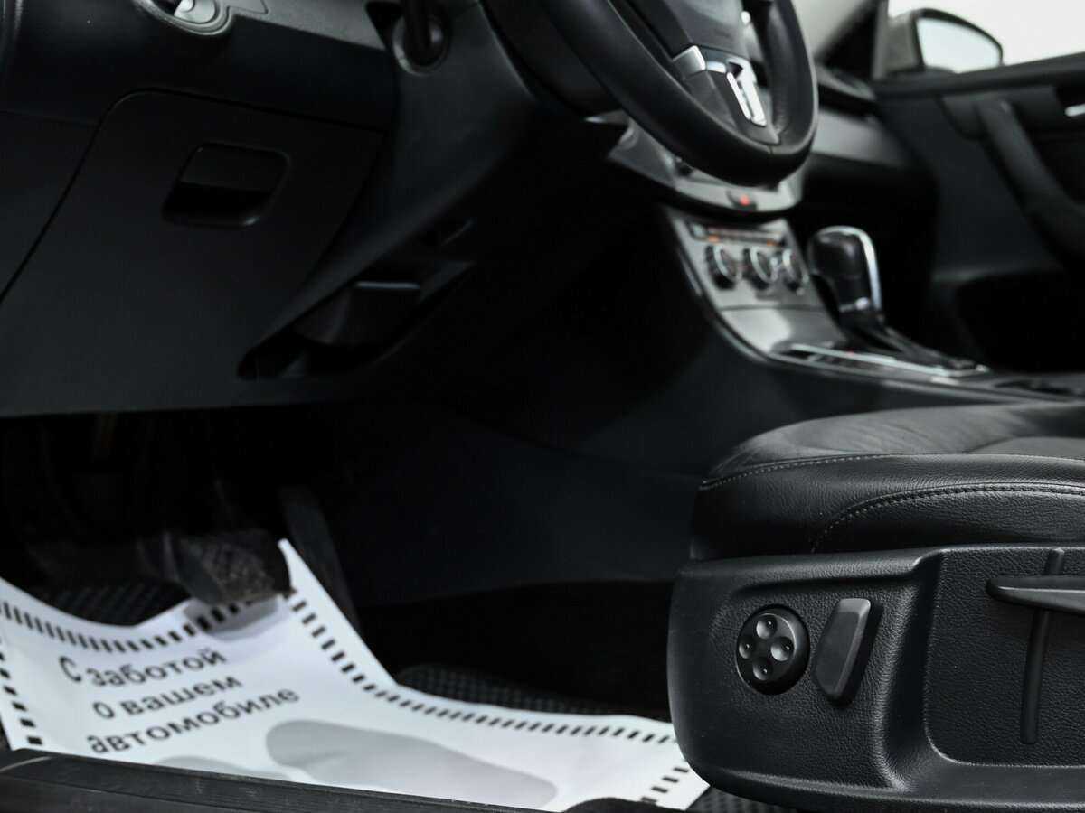 Купить Volkswagen Passat с пробегом. Фото: #9