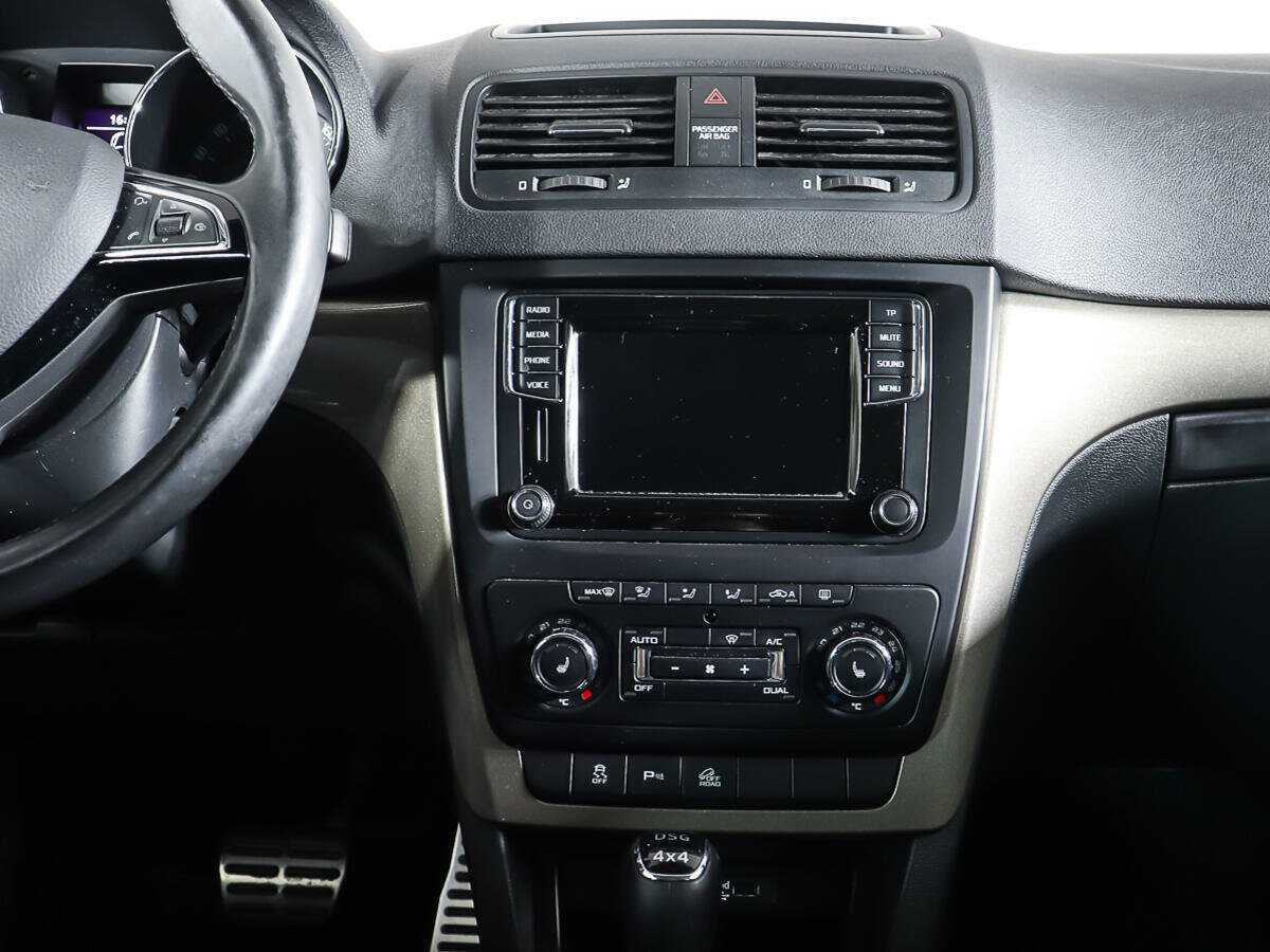 Купить Skoda Yeti с пробегом. Фото: #12