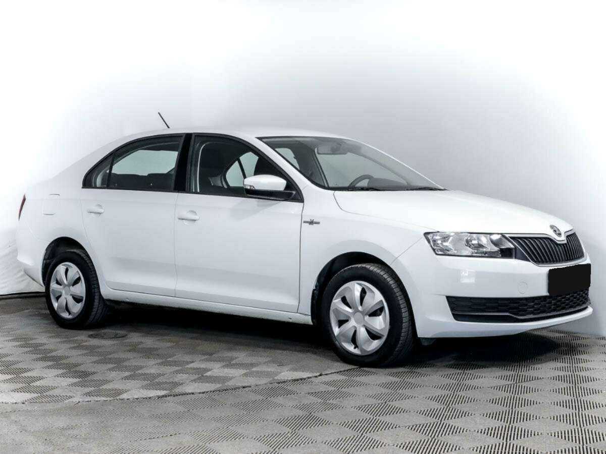 Купить Skoda Rapid с пробегом. Фото: #2