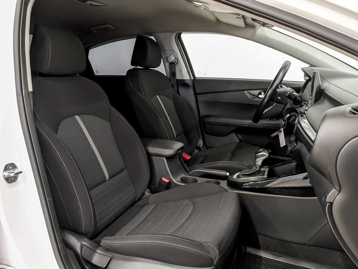 Купить Kia Cerato с пробегом. Фото: #20