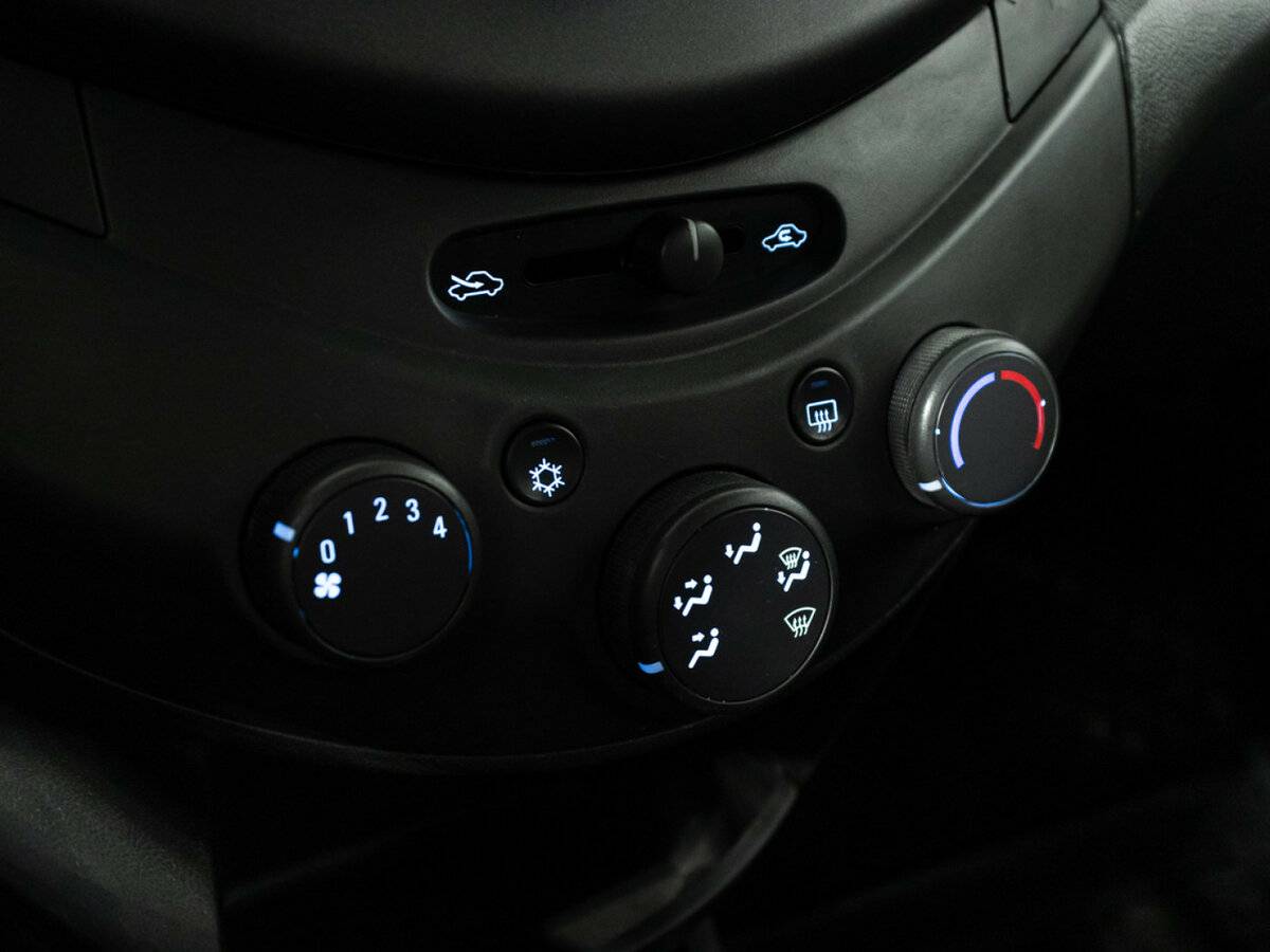 Купить Chevrolet Spark с пробегом. Фото: #13