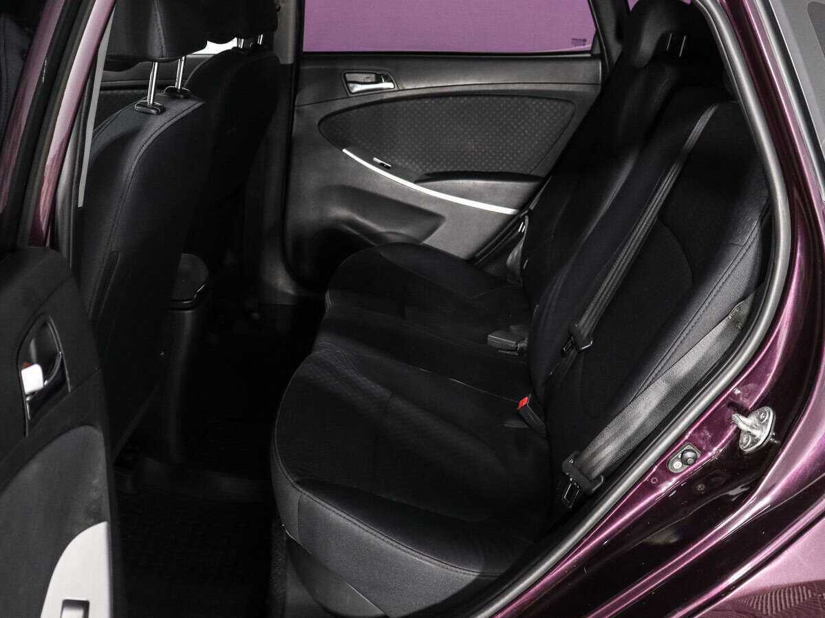 Купить Hyundai Solaris с пробегом. Фото: #9