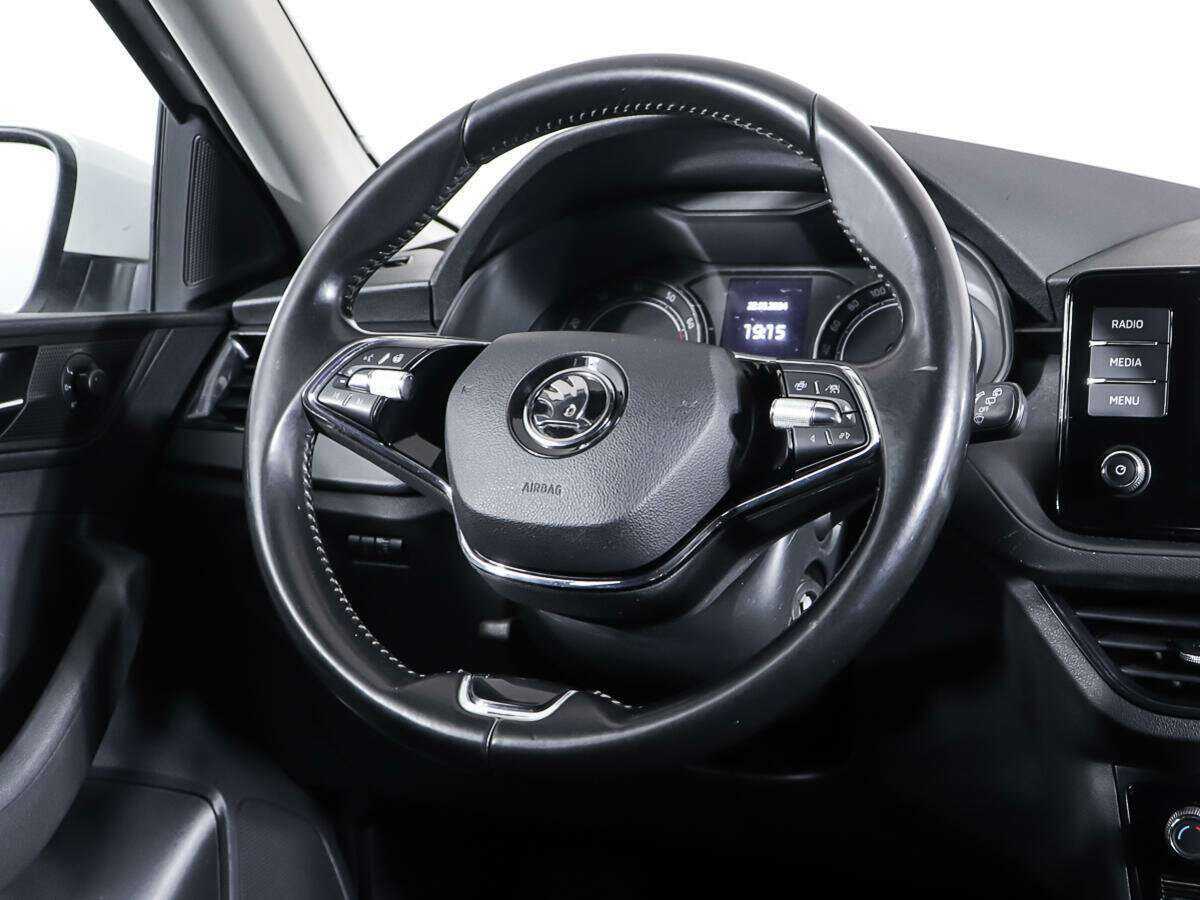 Купить Skoda Rapid с пробегом. Фото: #14