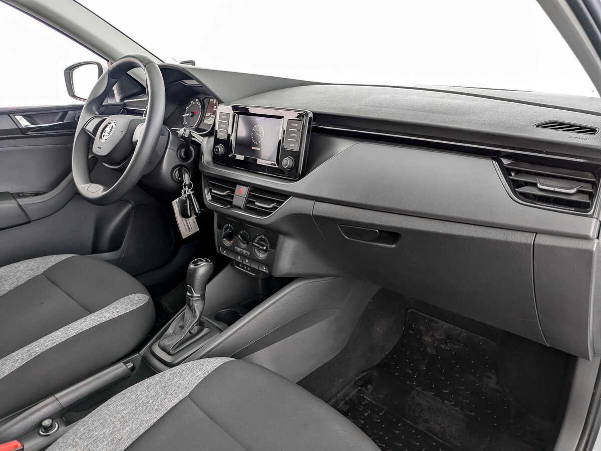 Купить Skoda Rapid с пробегом. Фото: #8