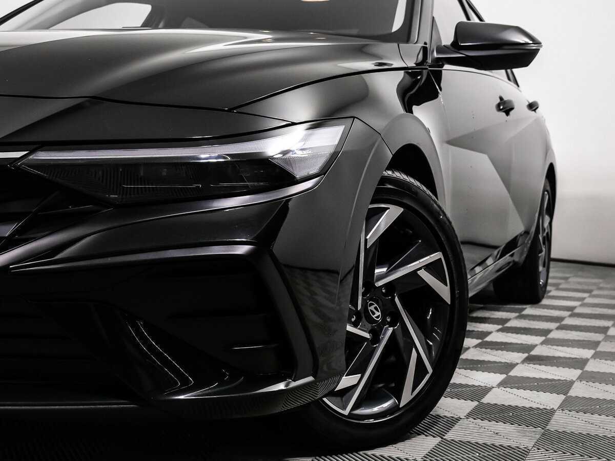 Купить Hyundai Elantra с пробегом. Фото: #13