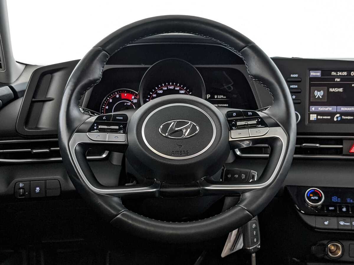 Купить Hyundai Elantra с пробегом. Фото: #17