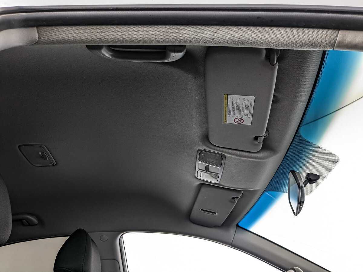 Купить Hyundai Solaris с пробегом. Фото: #18