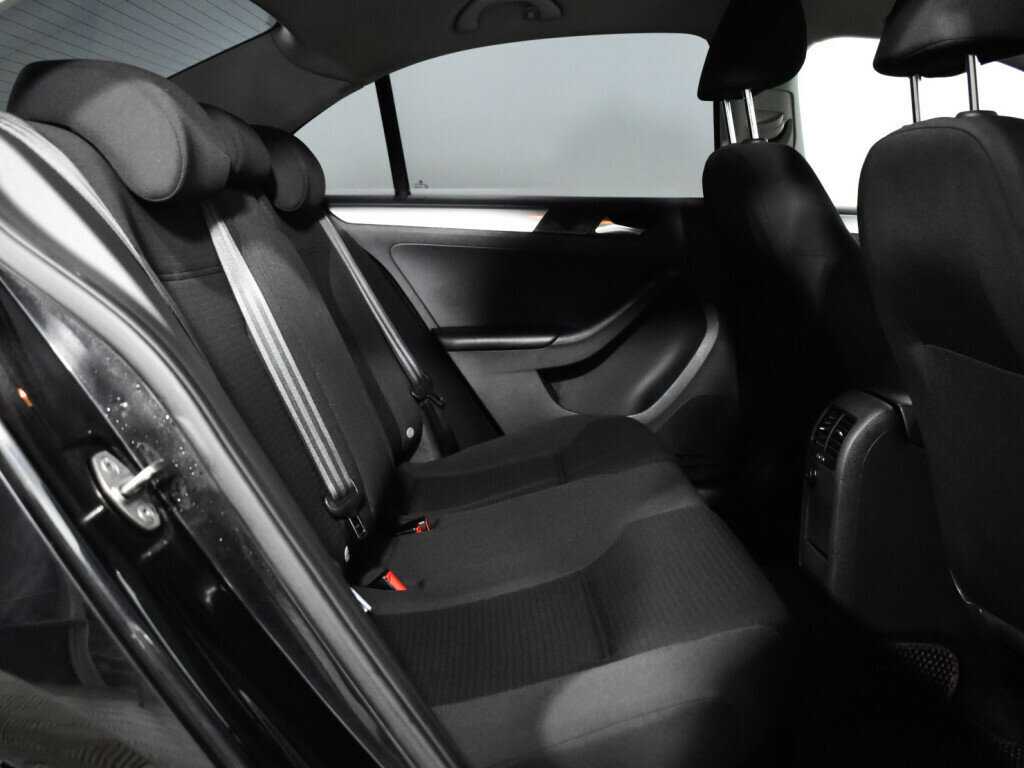 Купить Volkswagen Jetta с пробегом. Фото: #6