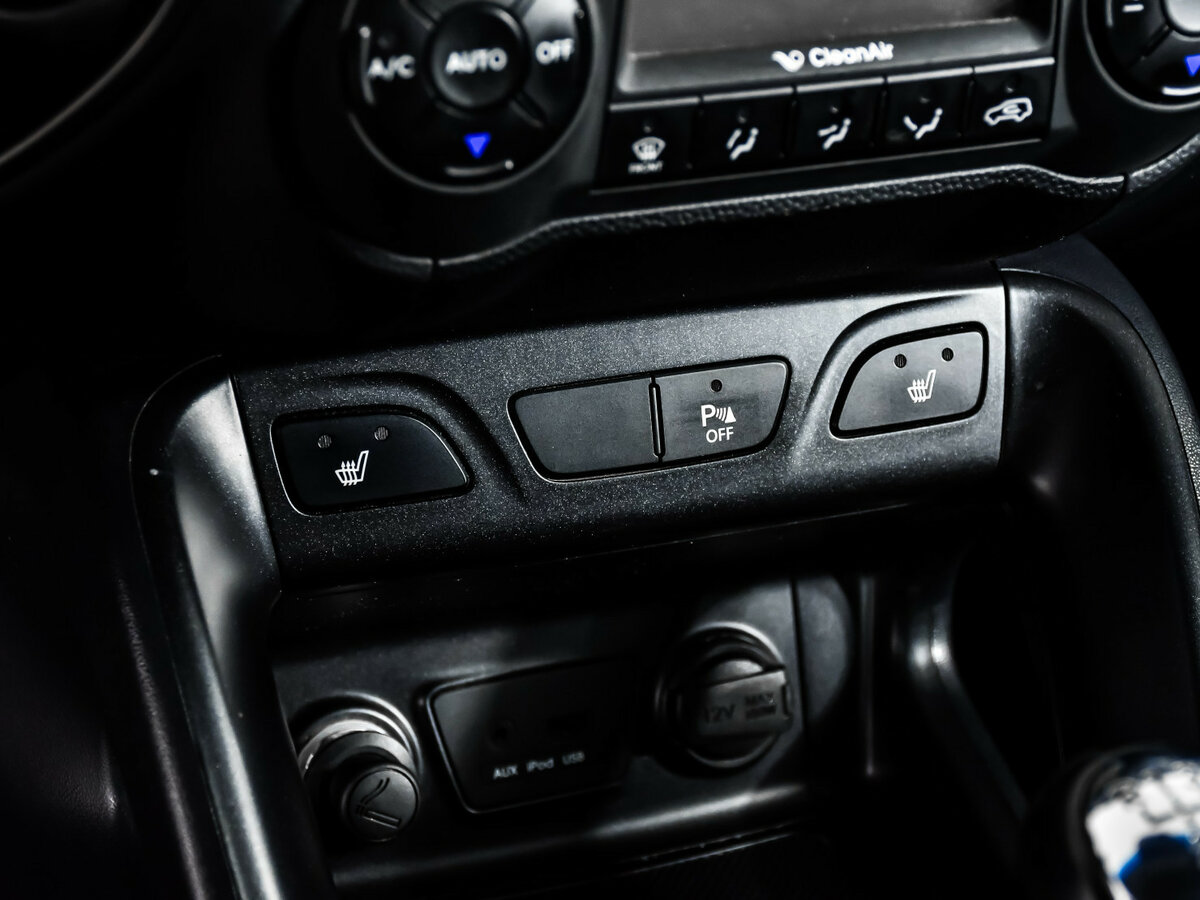 Купить Hyundai ix35 с пробегом. Фото: #11