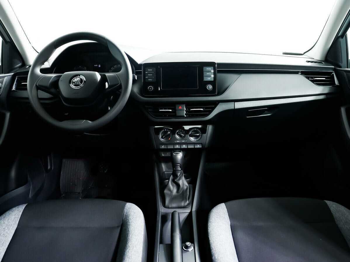 Купить Skoda Rapid с пробегом. Фото: #8