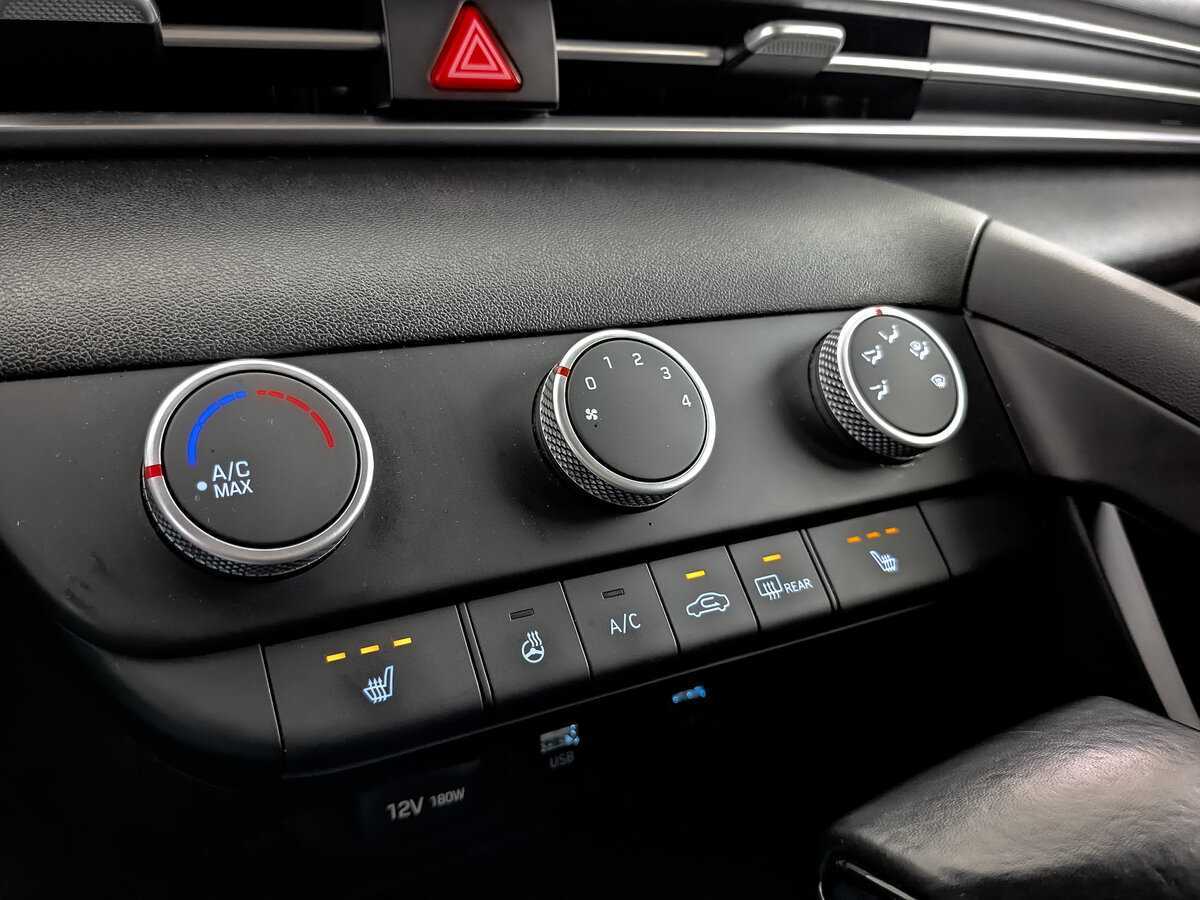 Купить Hyundai Elantra с пробегом. Фото: #16