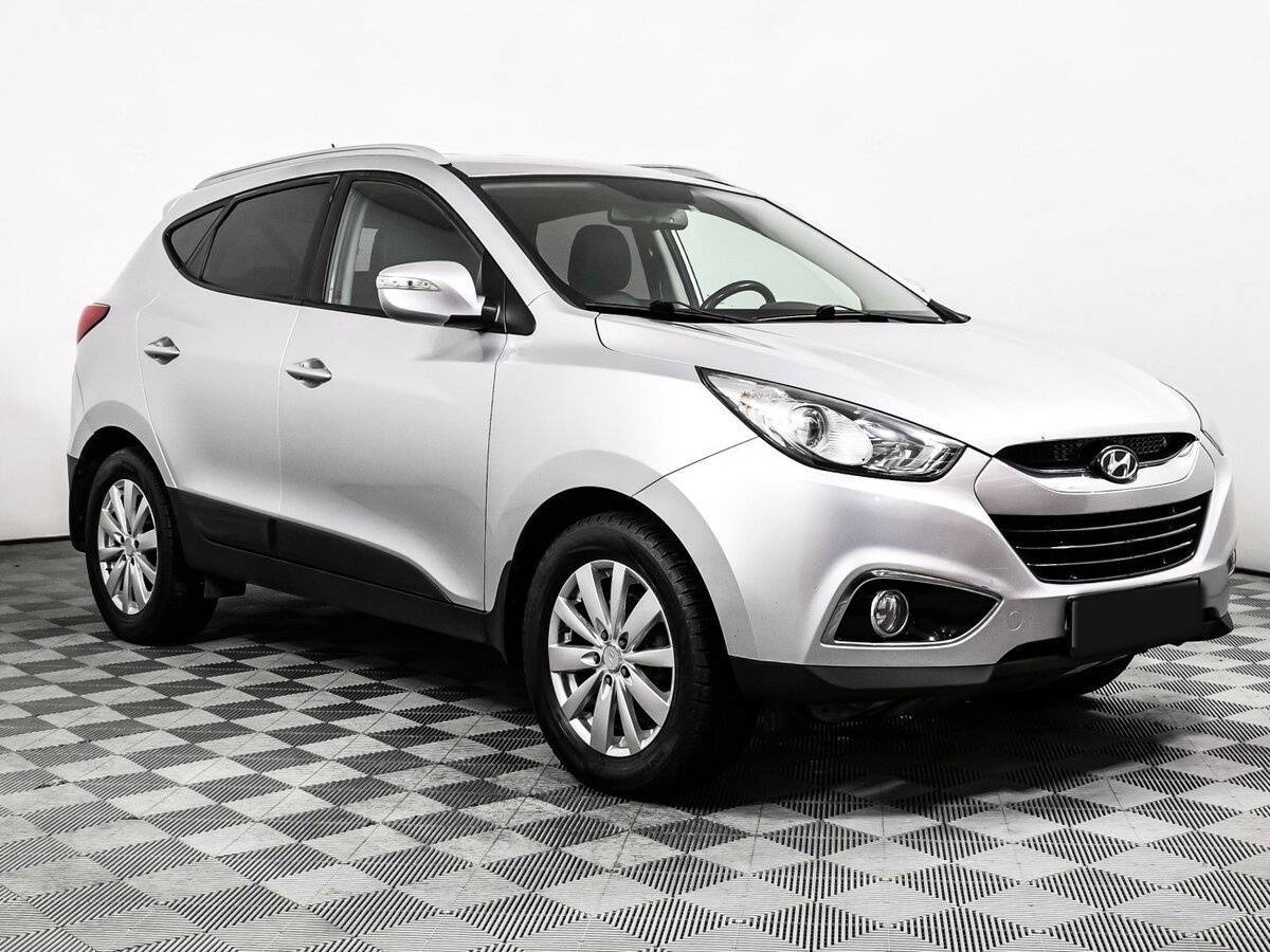 Купить Hyundai ix35 с пробегом. Фото: #2