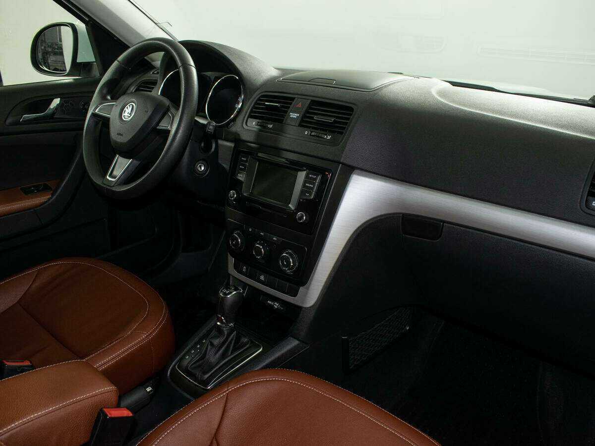 Купить Skoda Yeti с пробегом. Фото: #8