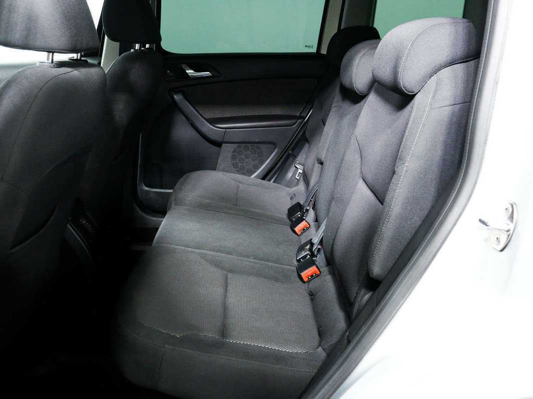 Купить Skoda Yeti с пробегом. Фото: #11