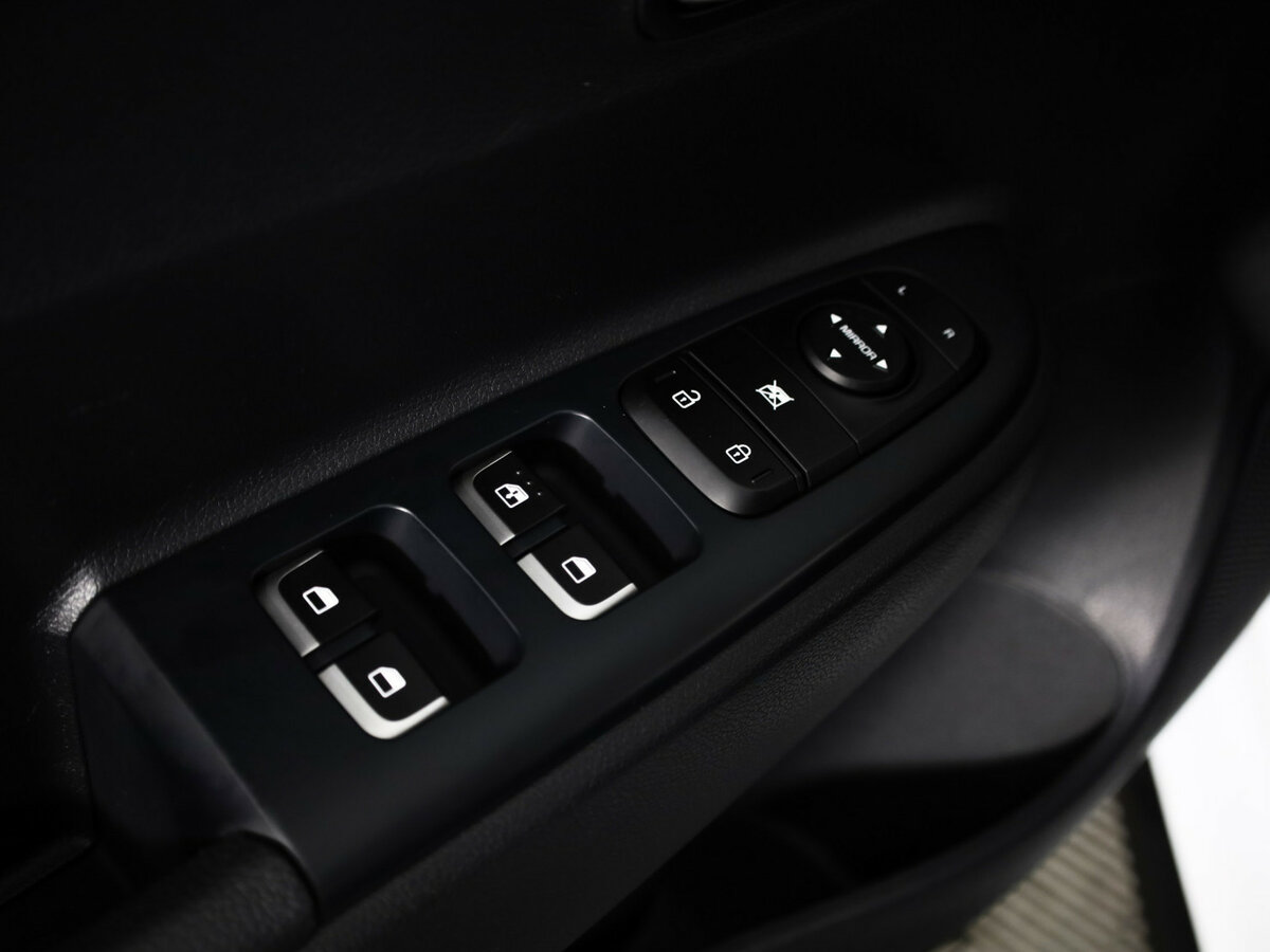 Купить Kia Rio с пробегом. Фото: #18