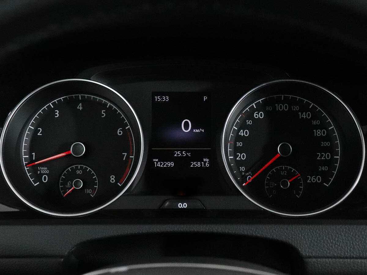 Купить Volkswagen Golf с пробегом. Фото: #8