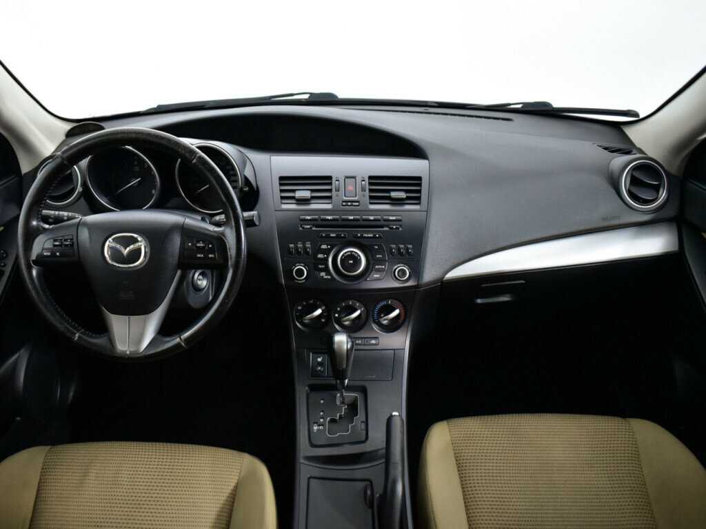 Купить Mazda 3 с пробегом. Фото: #11
