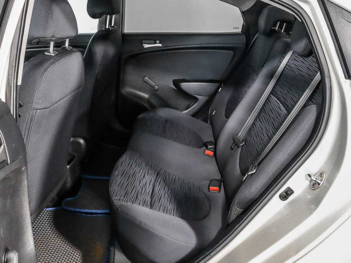 Купить Hyundai Solaris с пробегом. Фото: #7