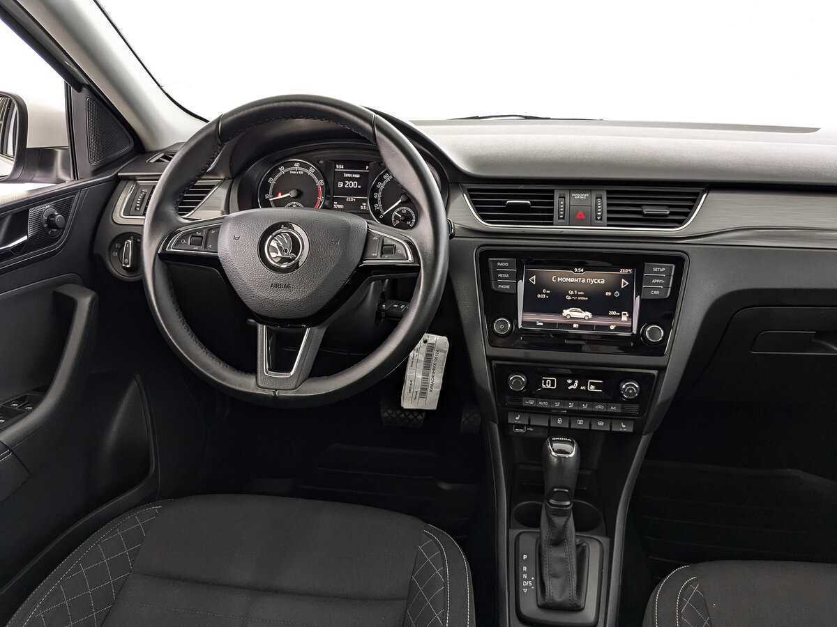 Купить Skoda Rapid с пробегом. Фото: #16