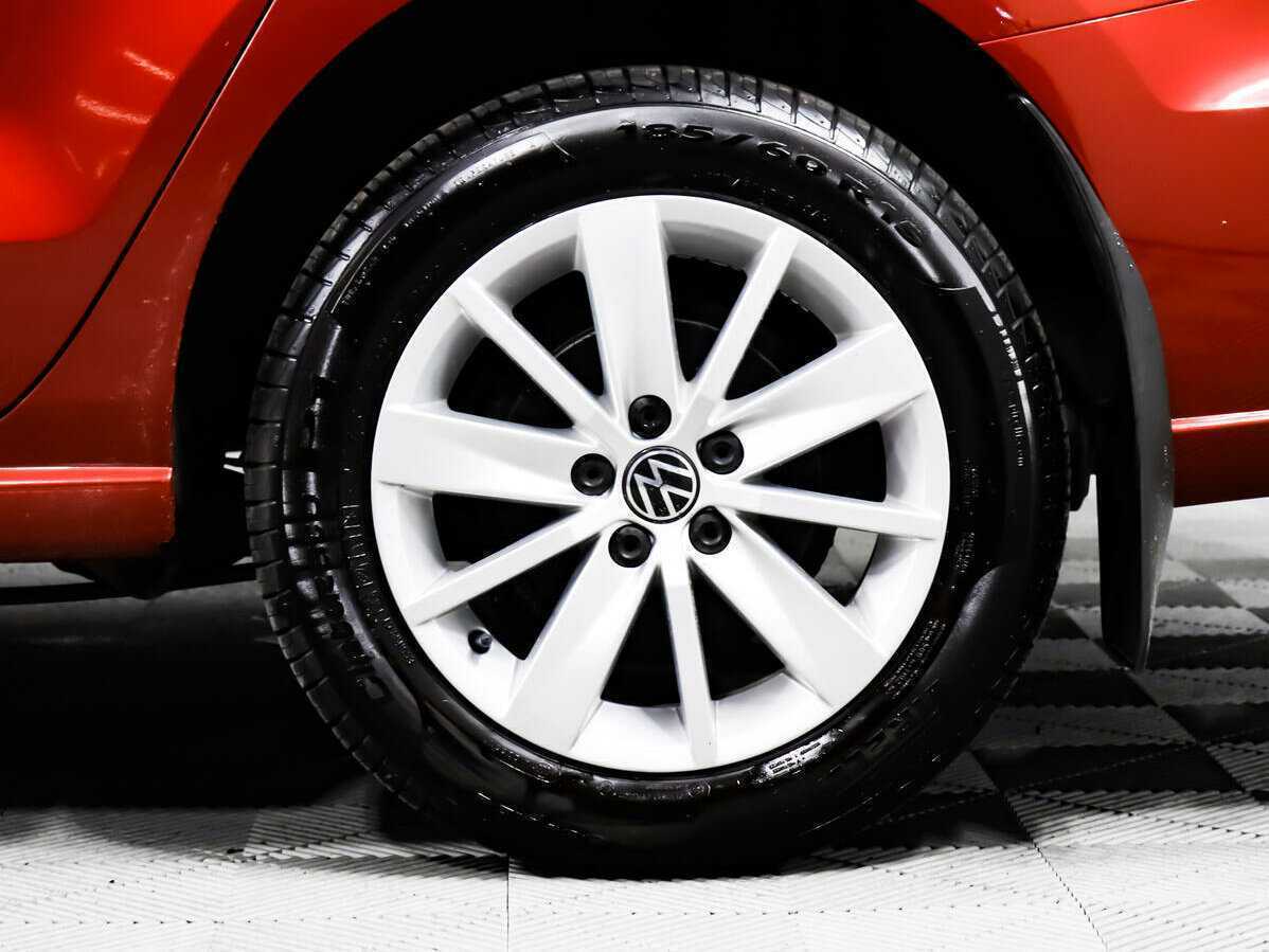 Купить Volkswagen Polo с пробегом. Фото: #13