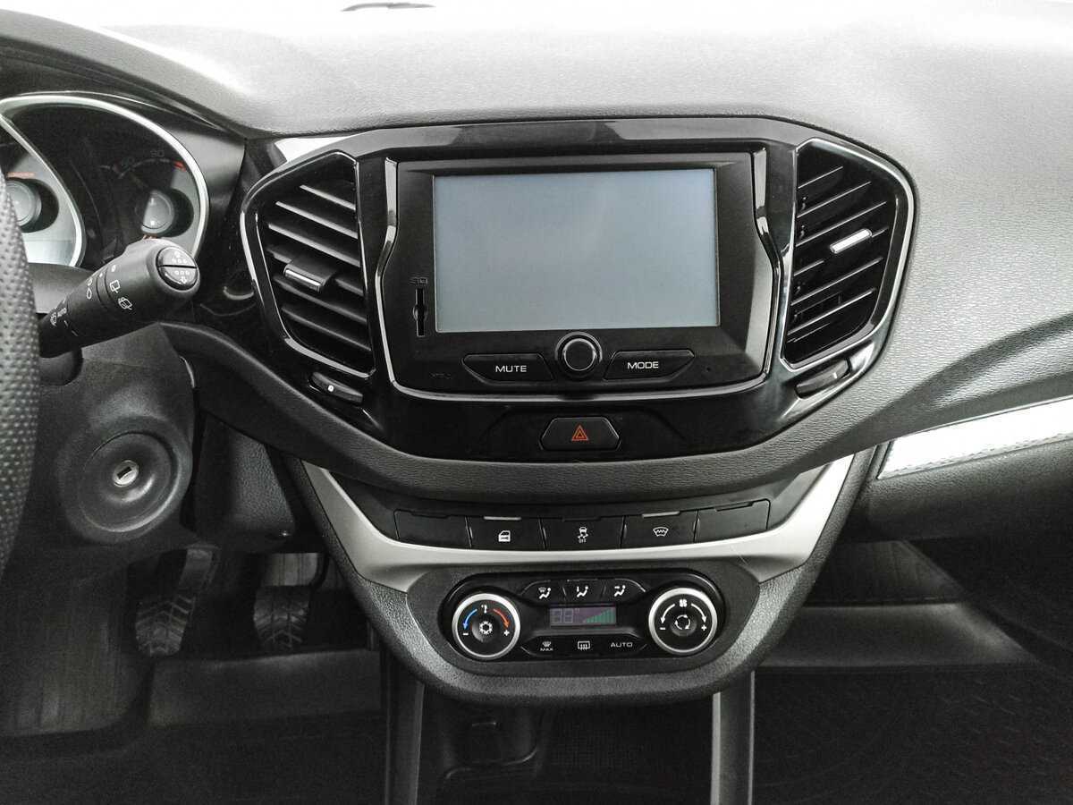 Купить Lada (ВАЗ) Vesta с пробегом. Фото: #12