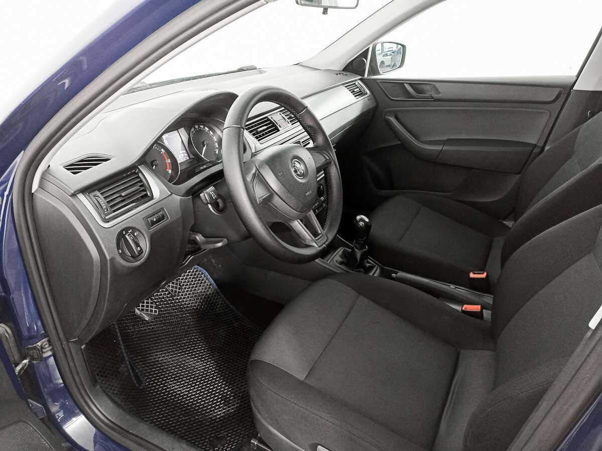 Купить Skoda Rapid с пробегом. Фото: #12