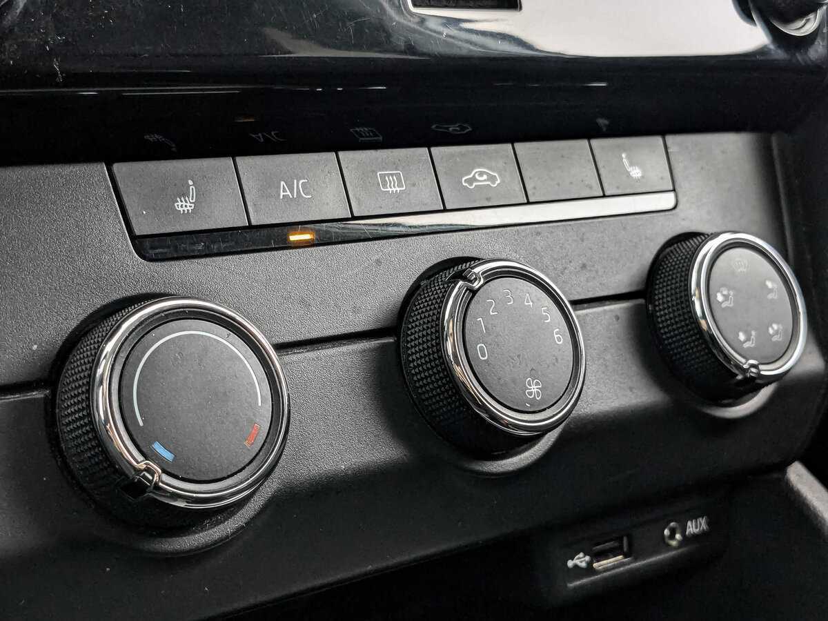 Купить Skoda Octavia с пробегом. Фото: #15