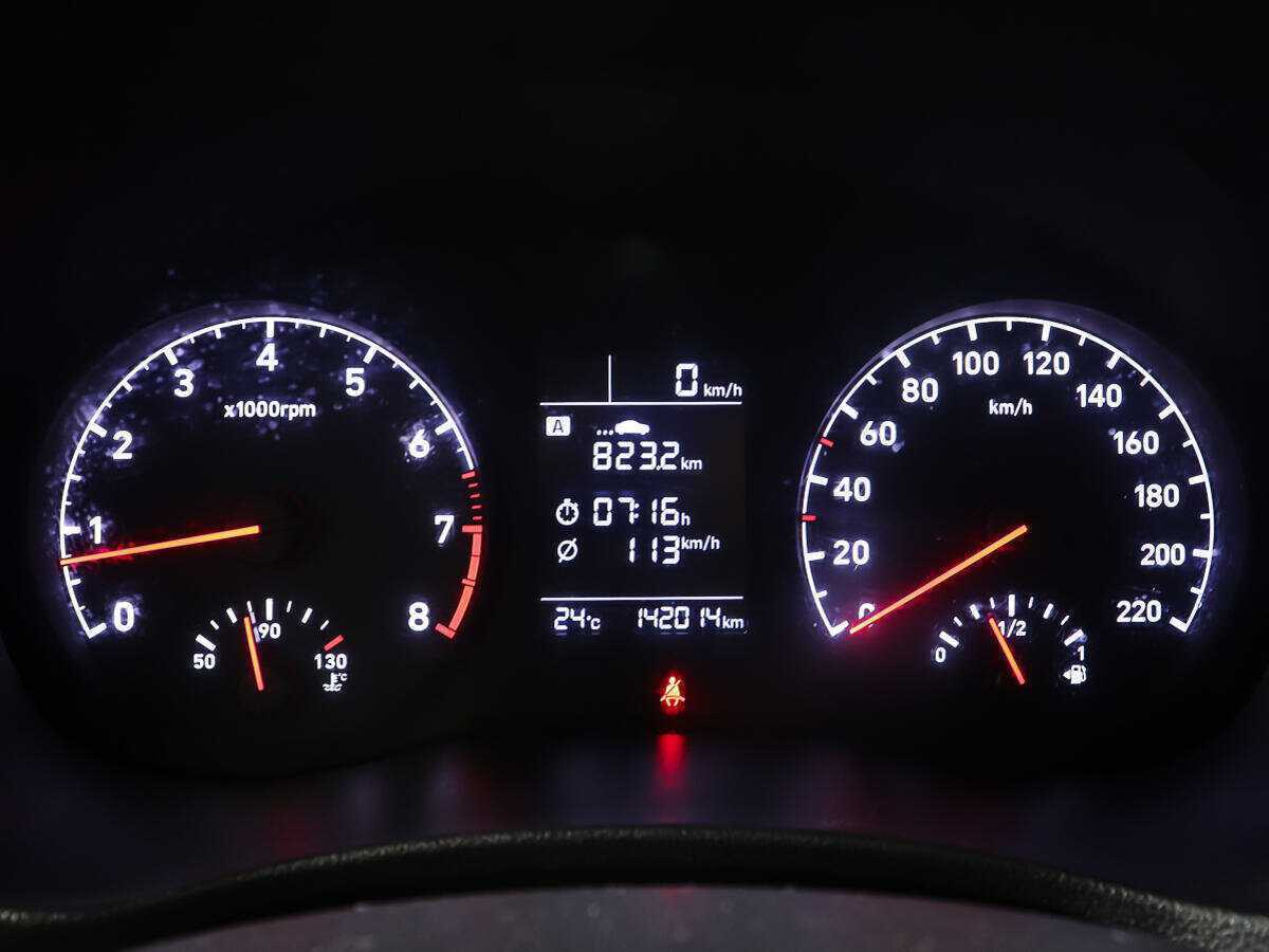 Купить Hyundai Solaris с пробегом. Фото: #13