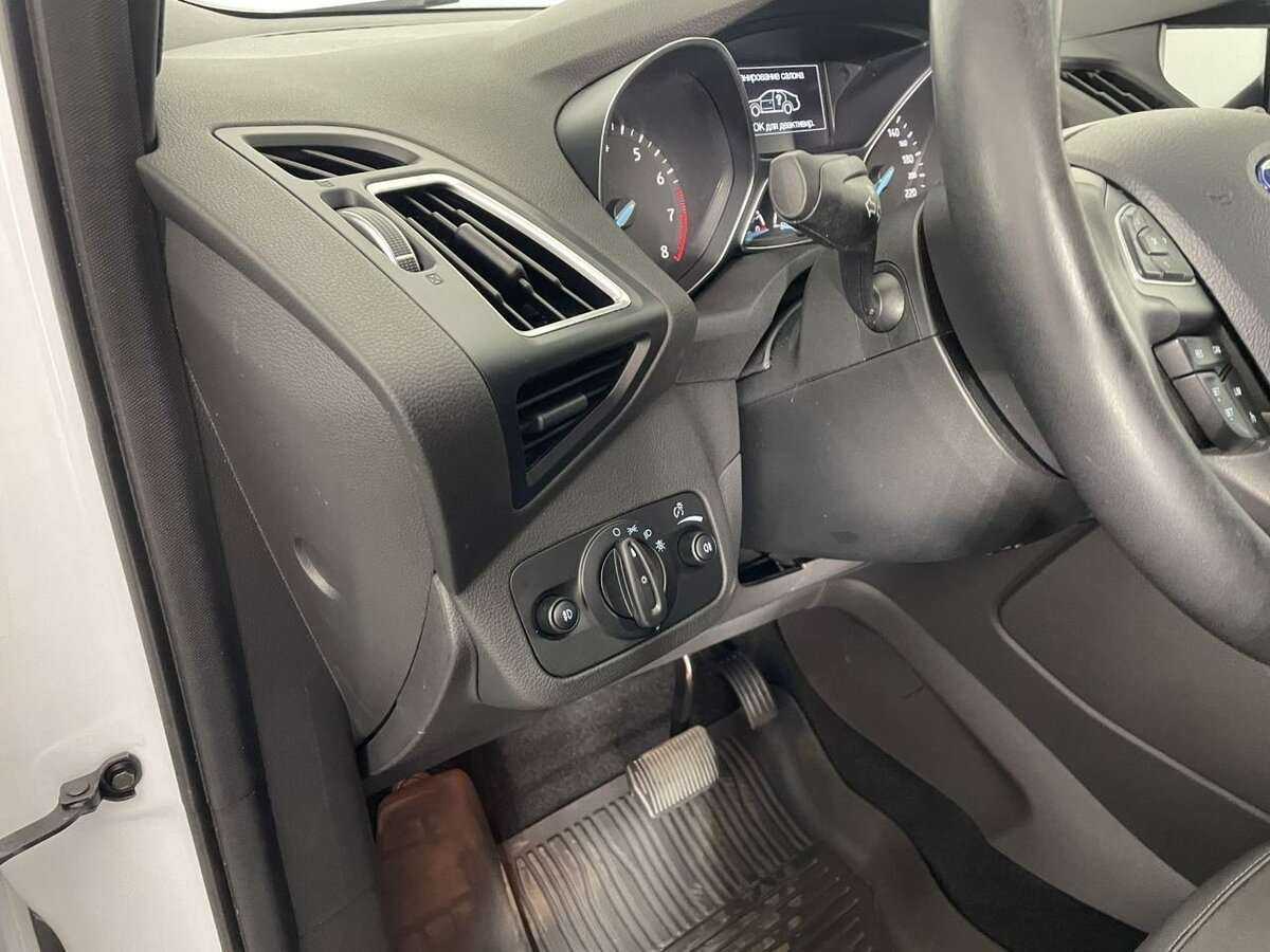 Купить Ford Kuga с пробегом. Фото: #6