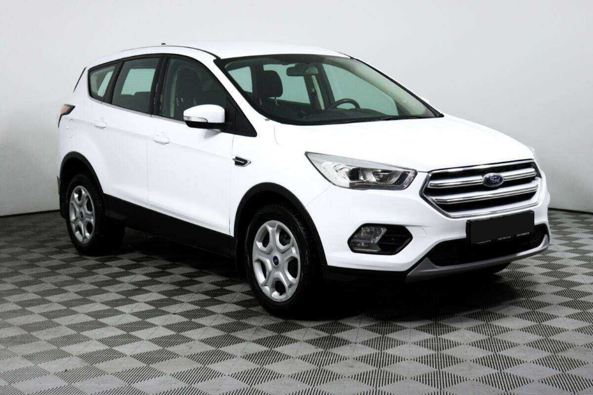 Купить Ford Kuga с пробегом. Фото: #2