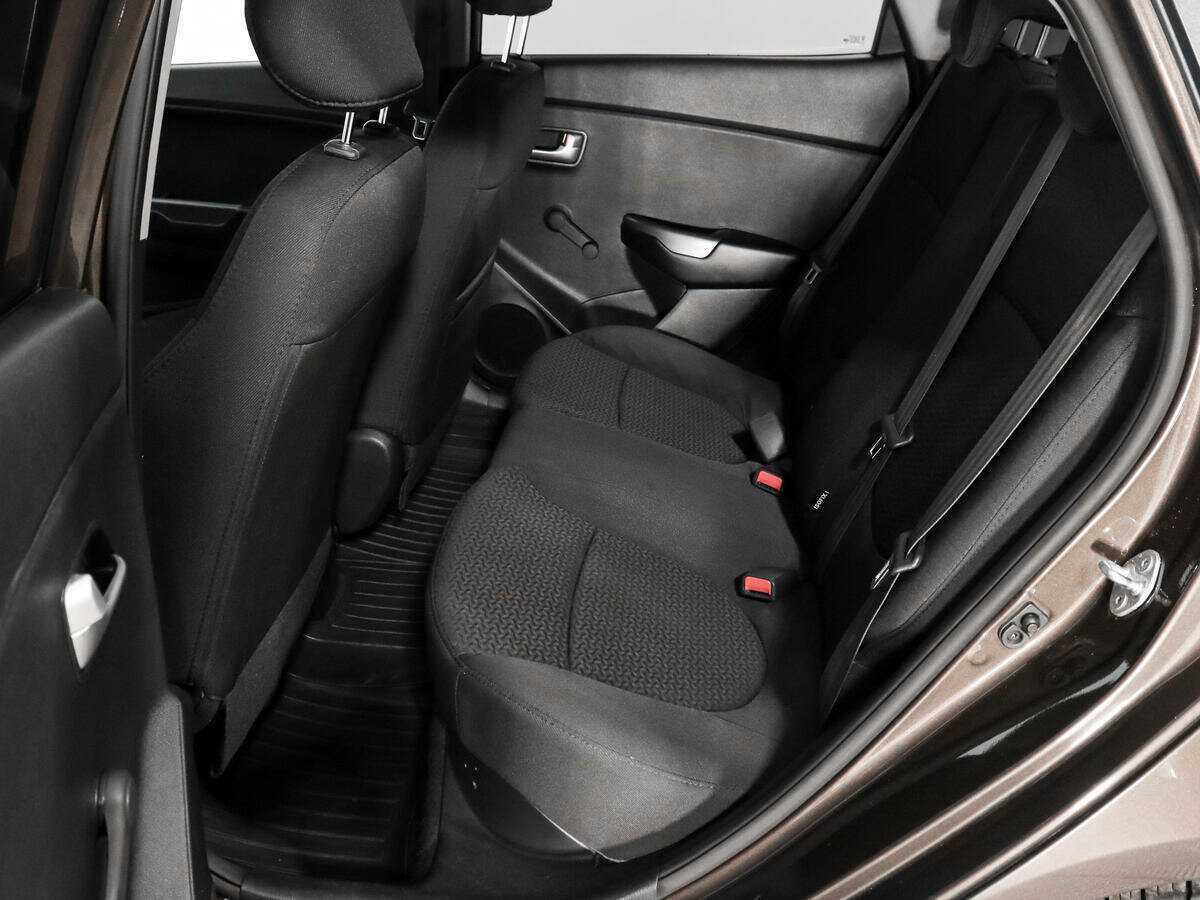 Купить Kia Rio с пробегом. Фото: #7