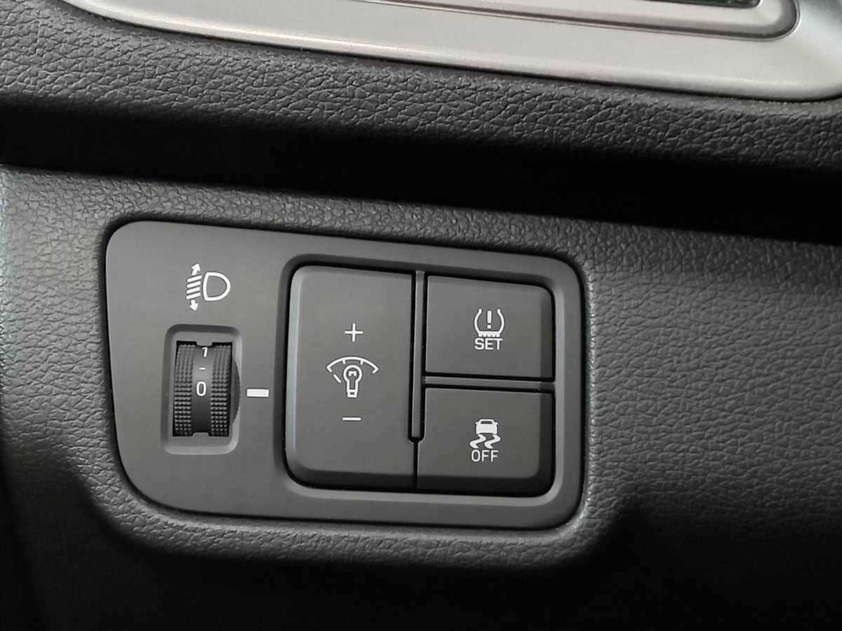 Купить Hyundai Solaris с пробегом. Фото: #13