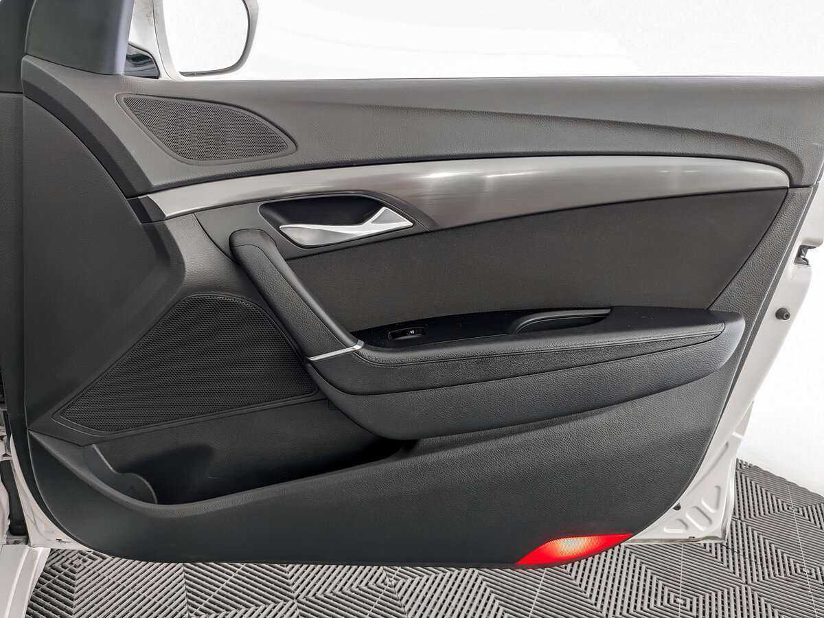 Купить Hyundai i40 с пробегом. Фото: #20