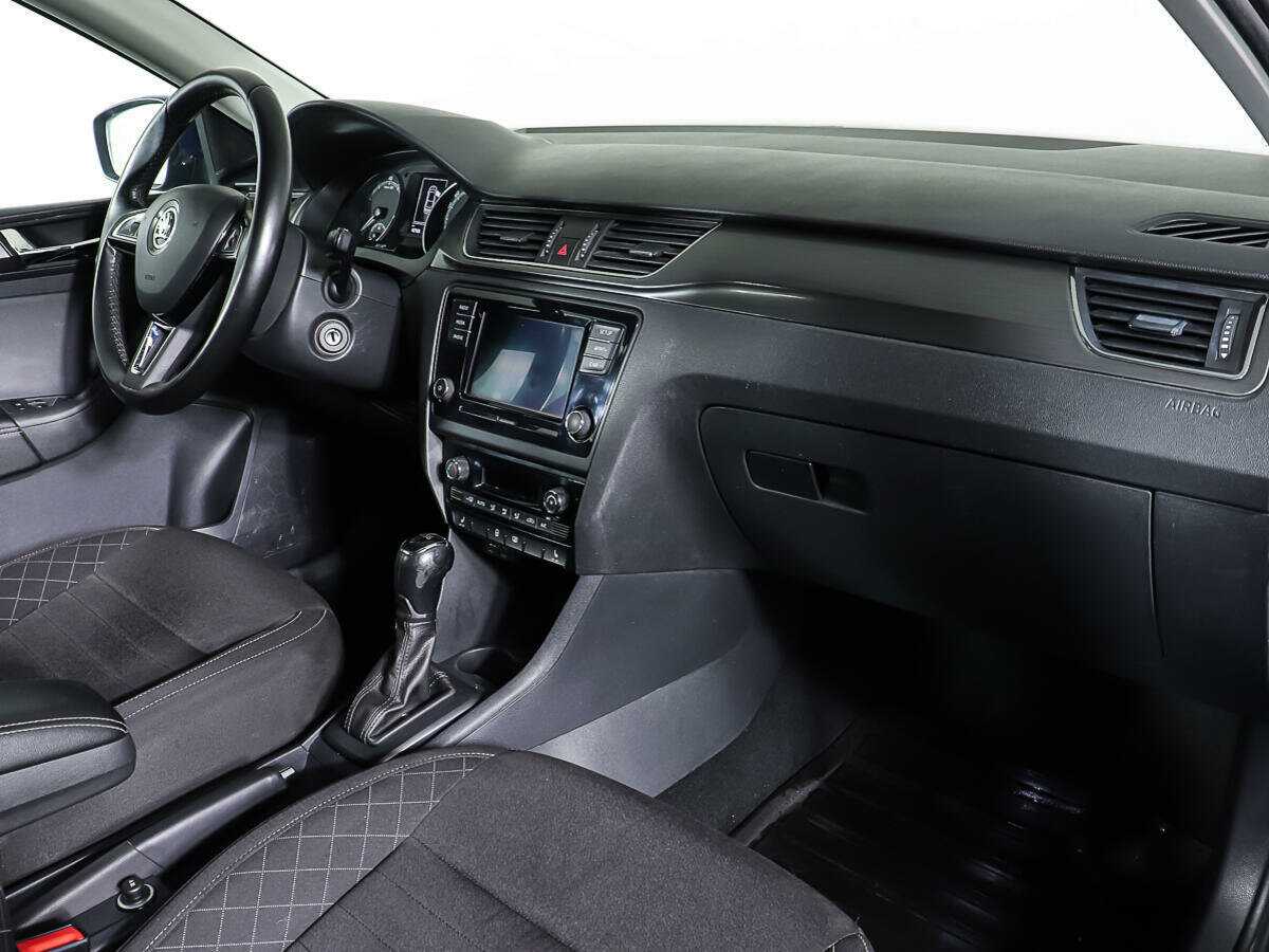 Купить Skoda Rapid с пробегом. Фото: #8