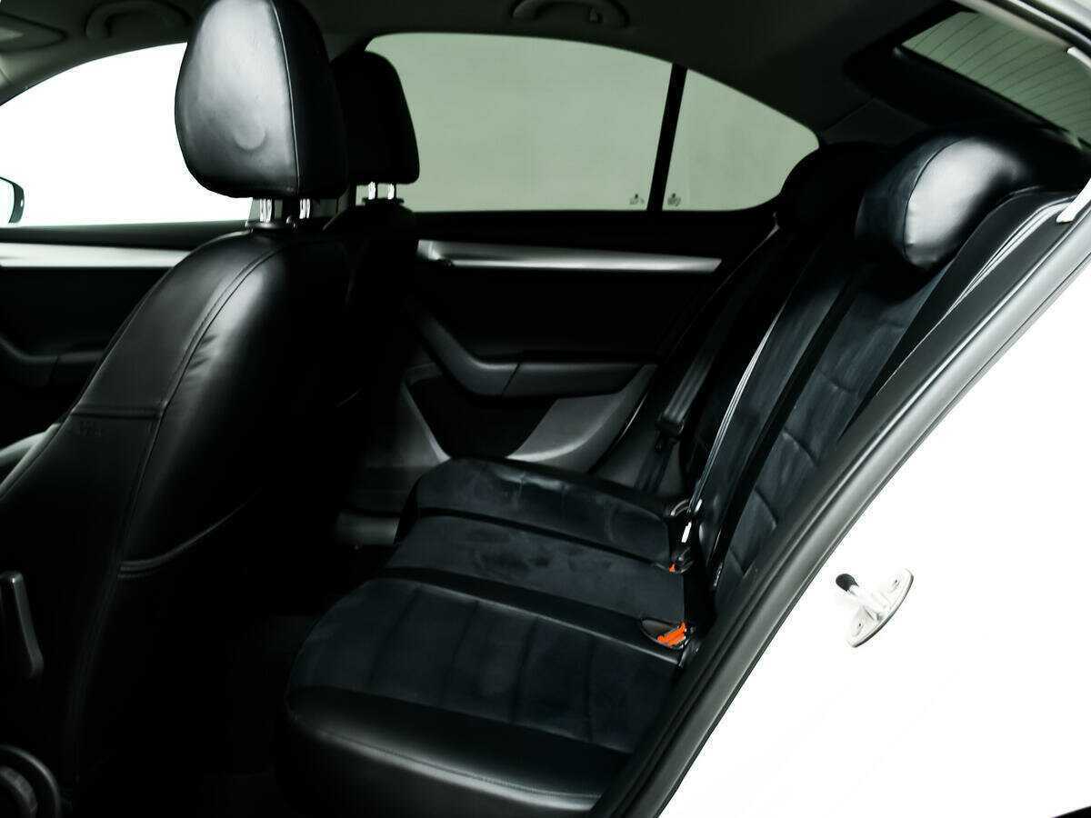 Купить Skoda Octavia с пробегом. Фото: #11