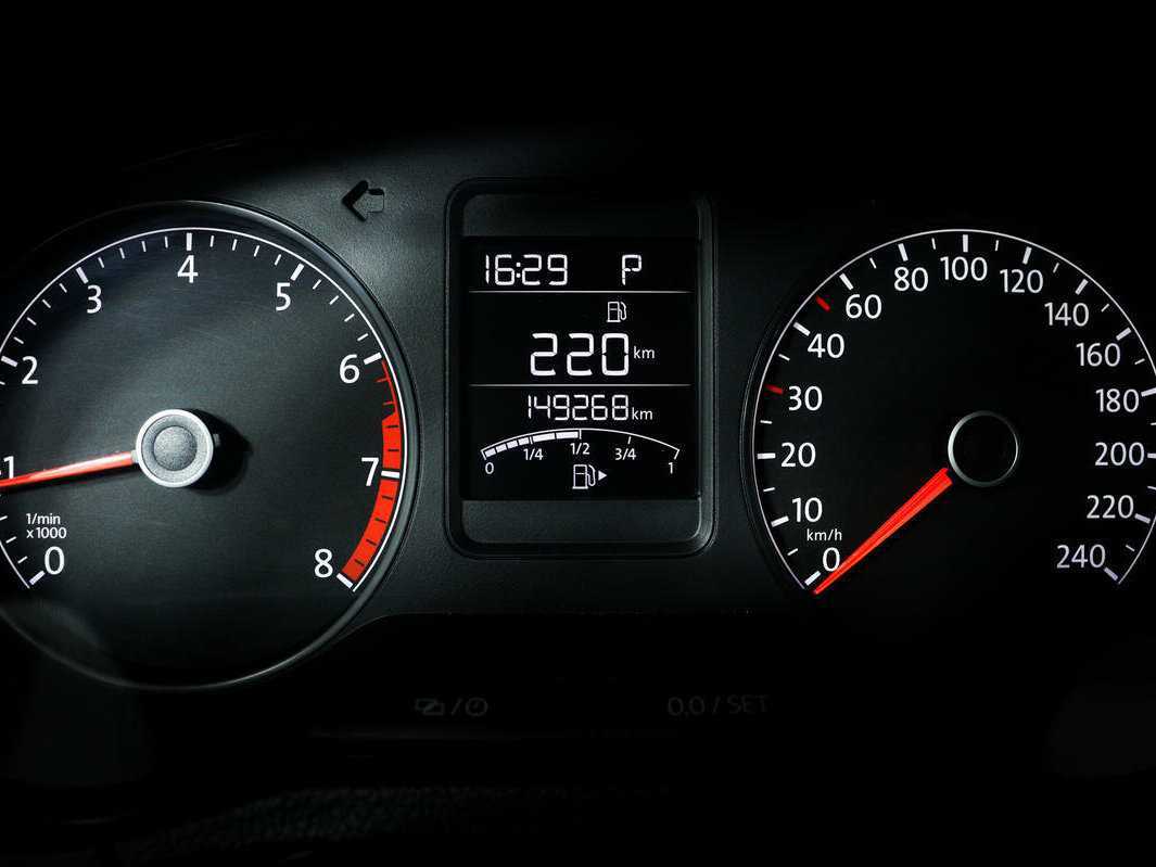 Купить Volkswagen Polo с пробегом. Фото: #9