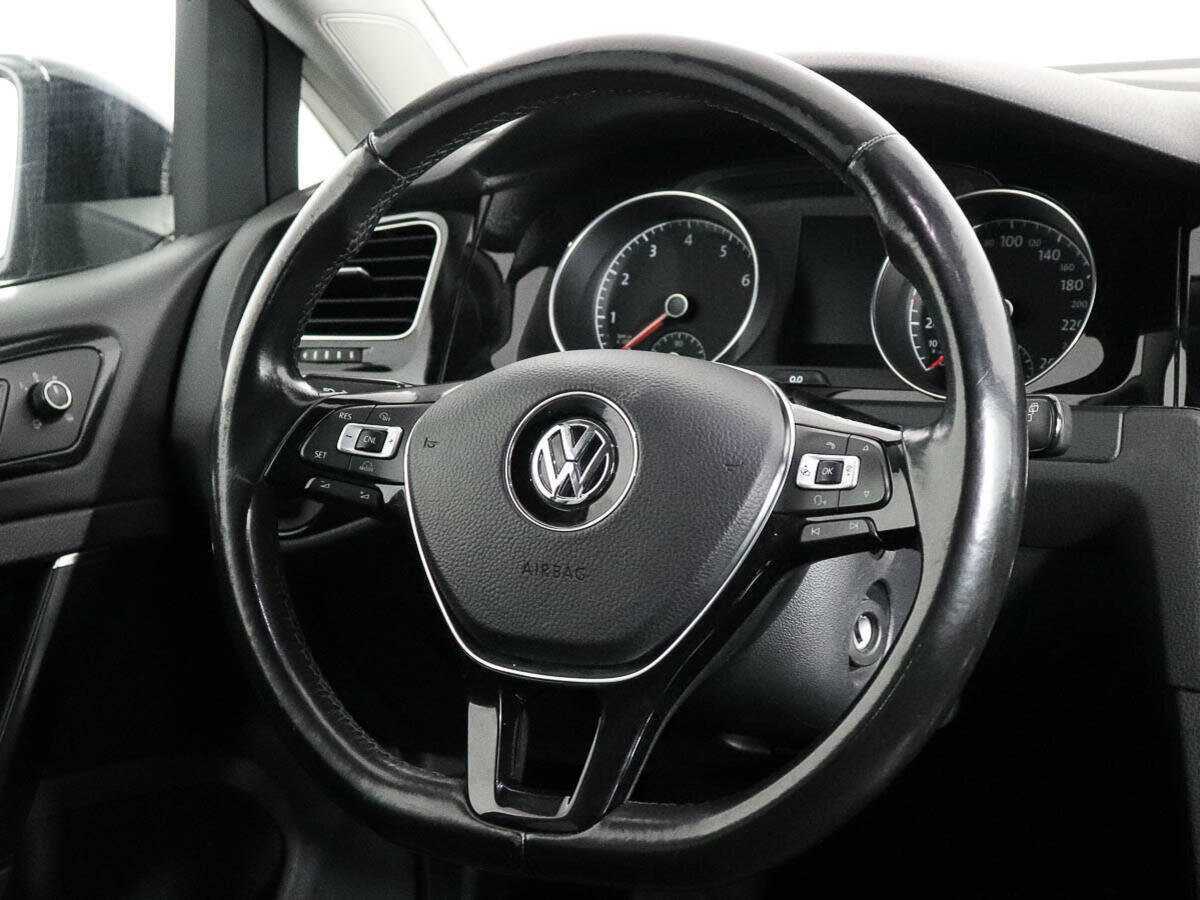 Купить Volkswagen Golf с пробегом. Фото: #11
