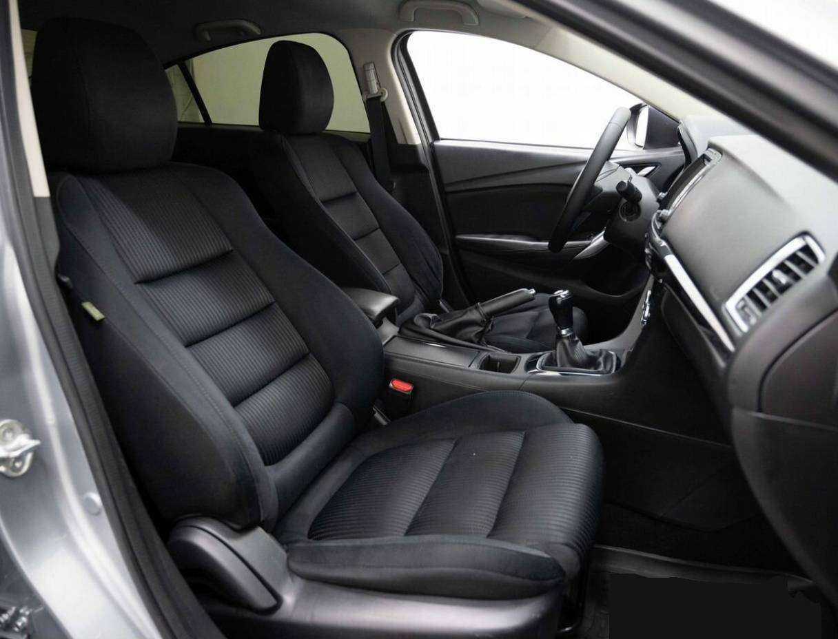Купить Mazda 6 с пробегом. Фото: #11