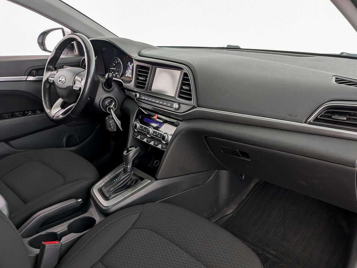 Купить Hyundai Elantra с пробегом. Фото: #8