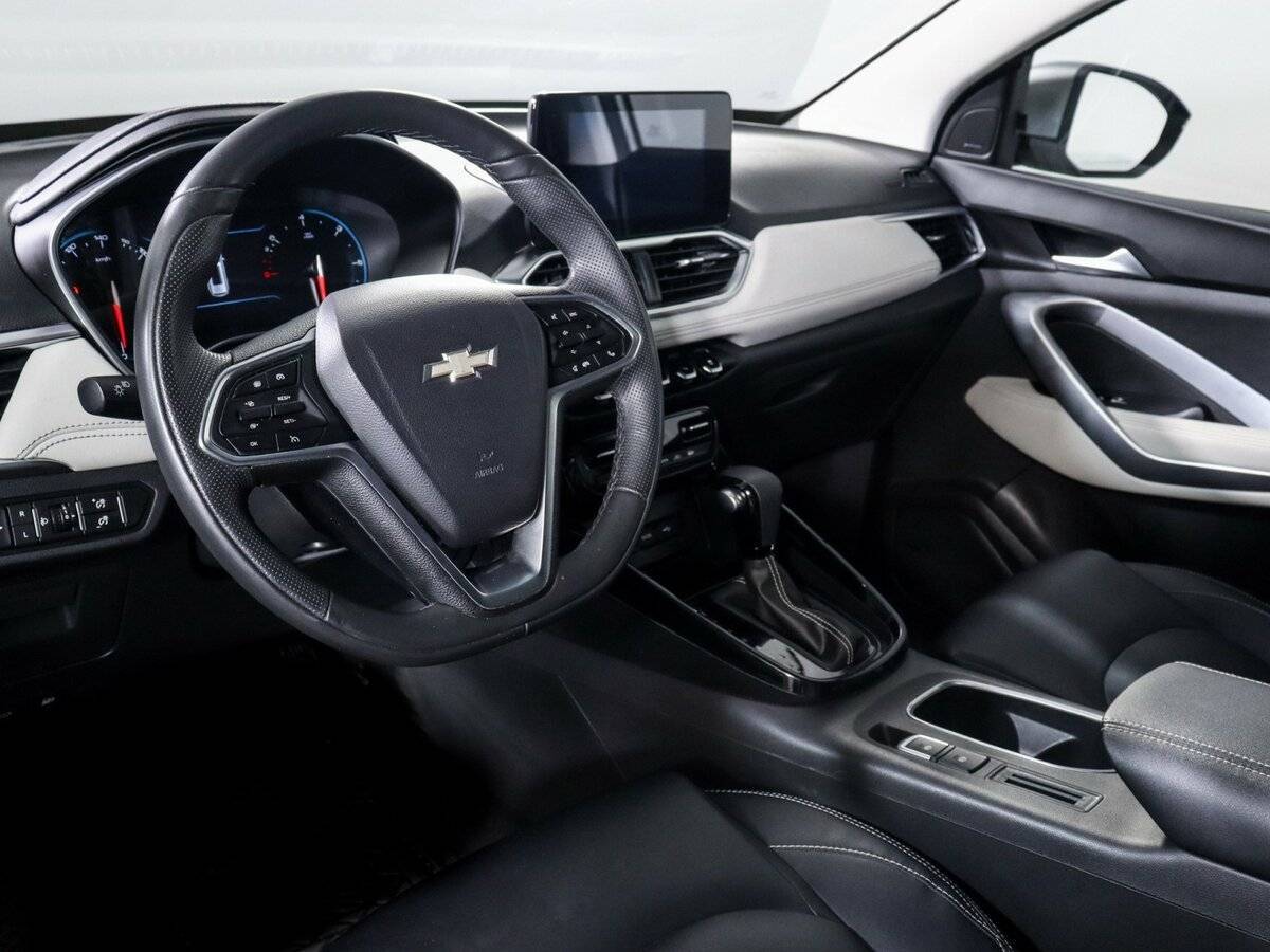 Купить Chevrolet Captiva с пробегом. Фото: #8