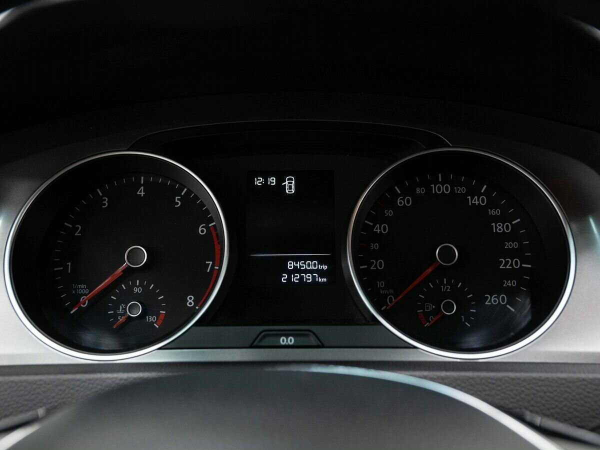 Купить Volkswagen Golf с пробегом. Фото: #16