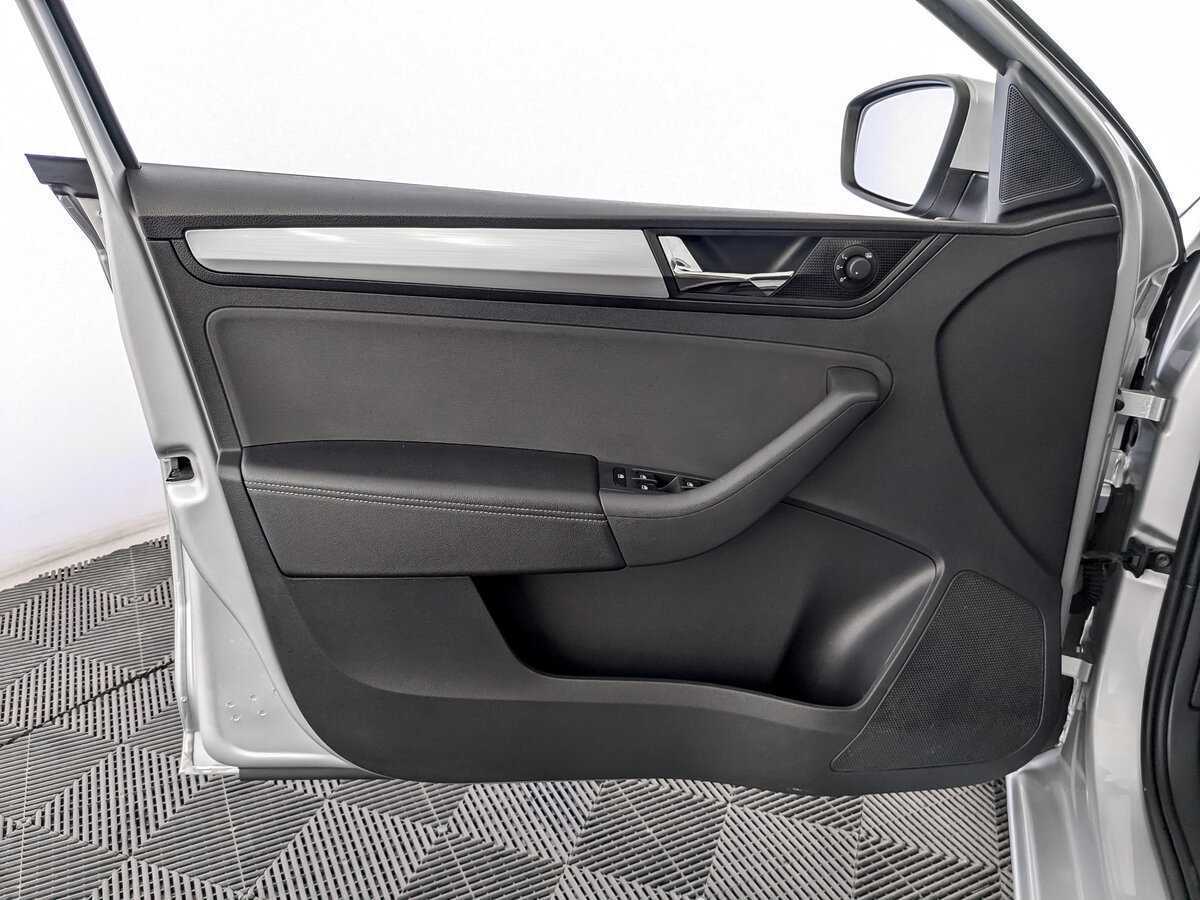 Купить Skoda Rapid с пробегом. Фото: #14