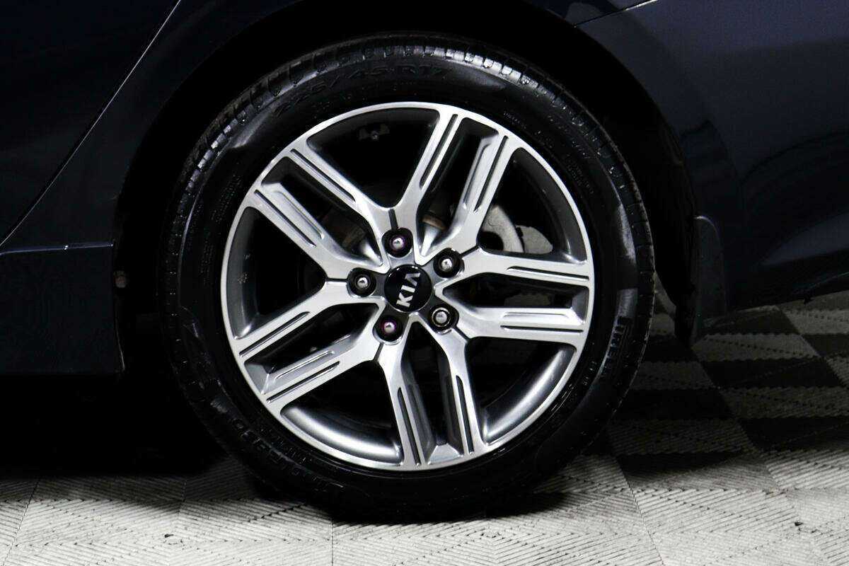 Купить Kia Cerato с пробегом. Фото: #13