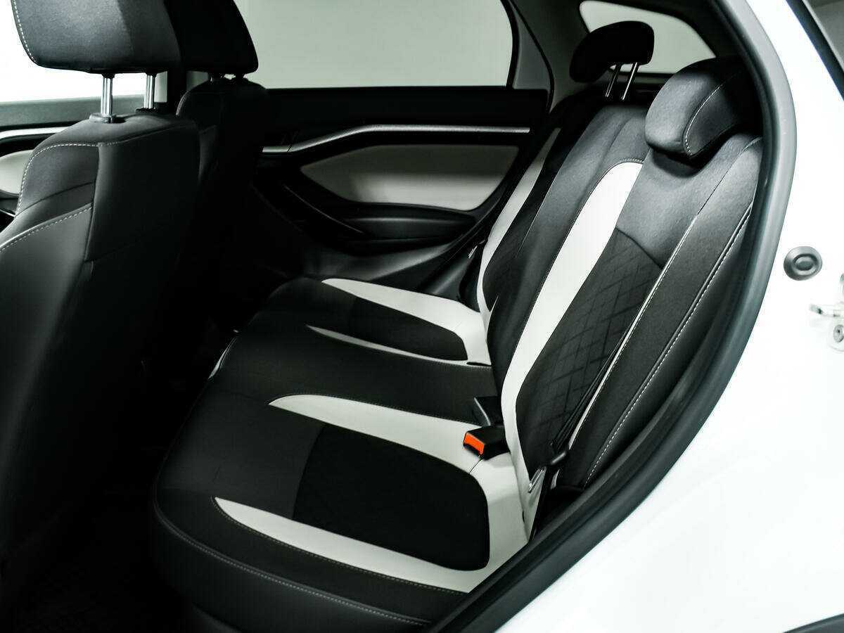 Купить Lada (ВАЗ) Vesta с пробегом. Фото: #11