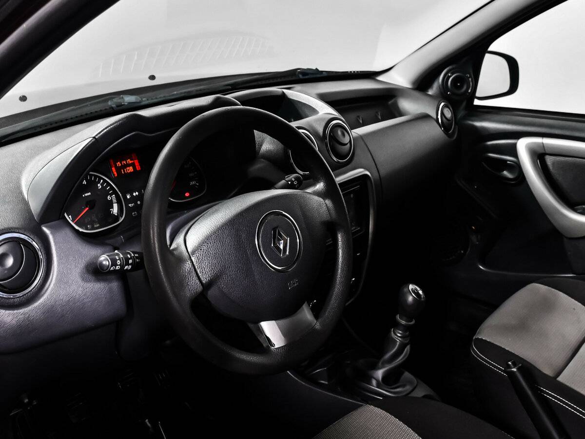 Купить Renault Duster с пробегом. Фото: #9