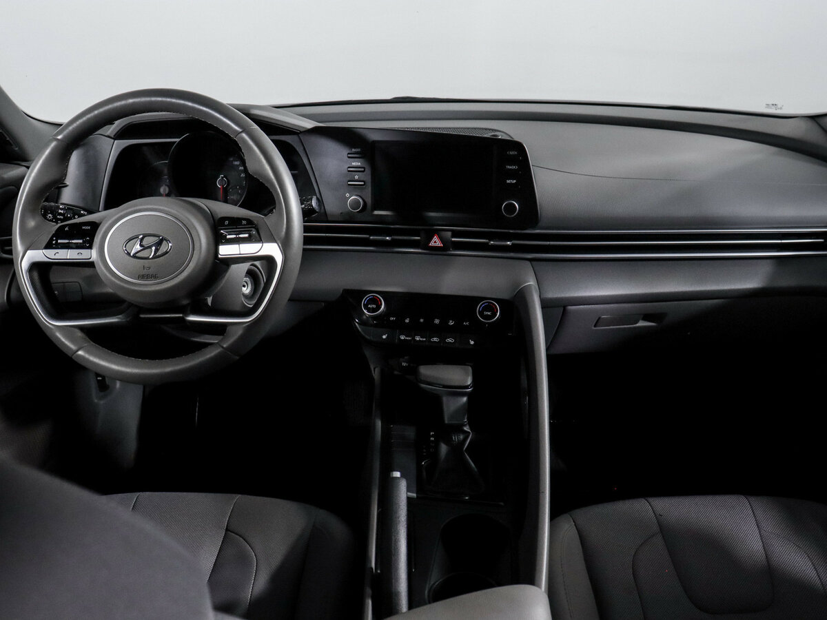 Купить Hyundai Elantra с пробегом. Фото: #9